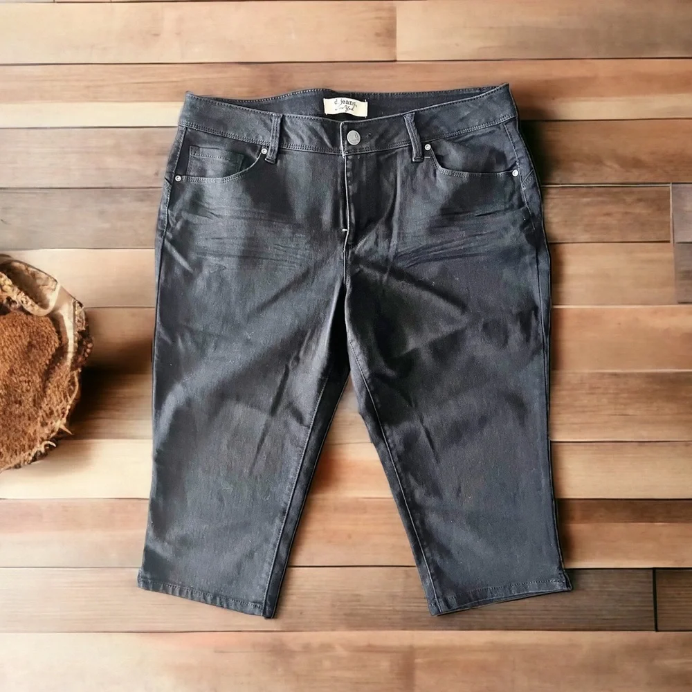 D.Jeans New York Black Capris Shorts in Black, Size 16 New w/o Tag
